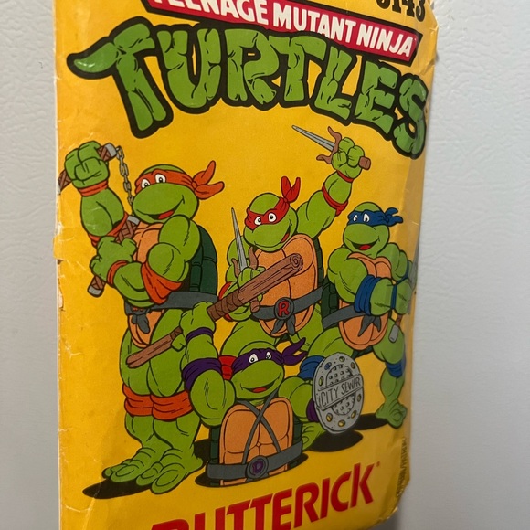 Butterick 5143 Kids Size 4-14 Teenage Mutant Ninja Turtles Playsuit patterns - Picture 3 of 9